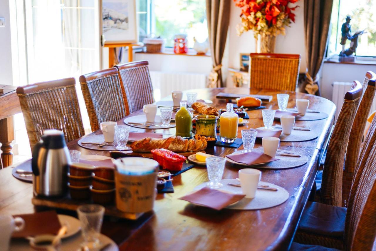 Domaine Du Manoir Bed & Breakfast Les Avenières Екстериор снимка