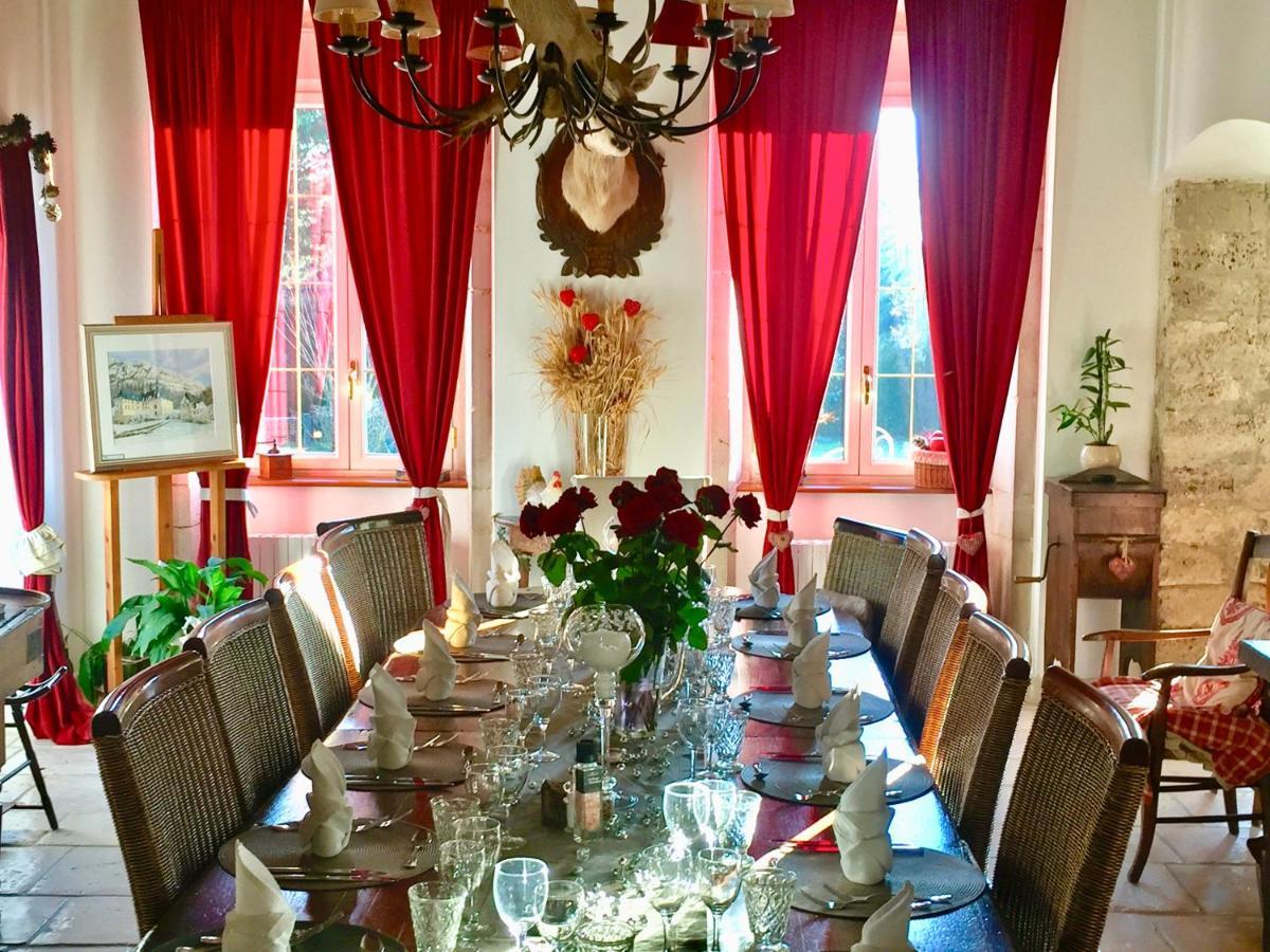 Domaine Du Manoir Bed & Breakfast Les Avenières Екстериор снимка
