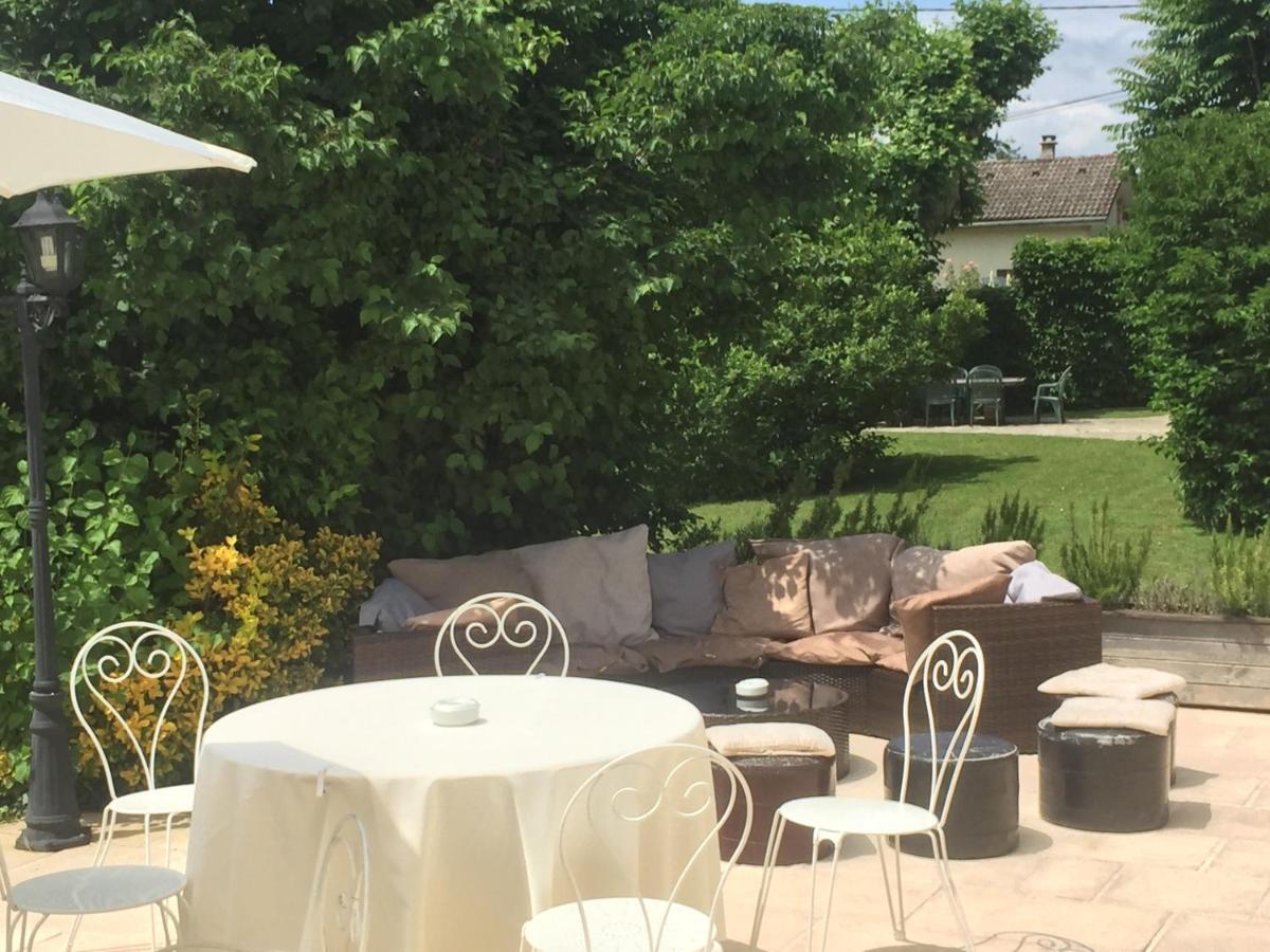 Domaine Du Manoir Bed & Breakfast Les Avenières Екстериор снимка