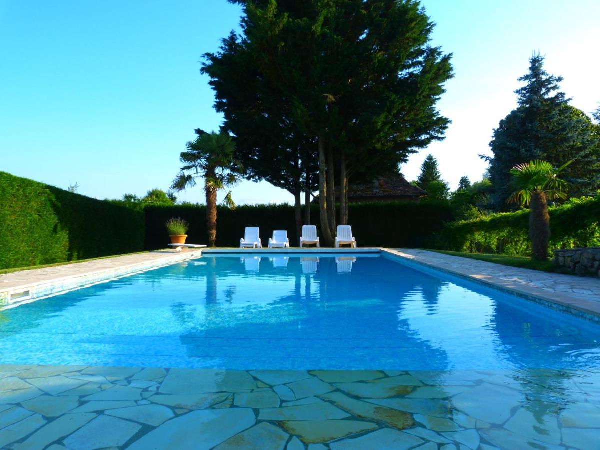 Domaine Du Manoir Bed & Breakfast Les Avenières Екстериор снимка