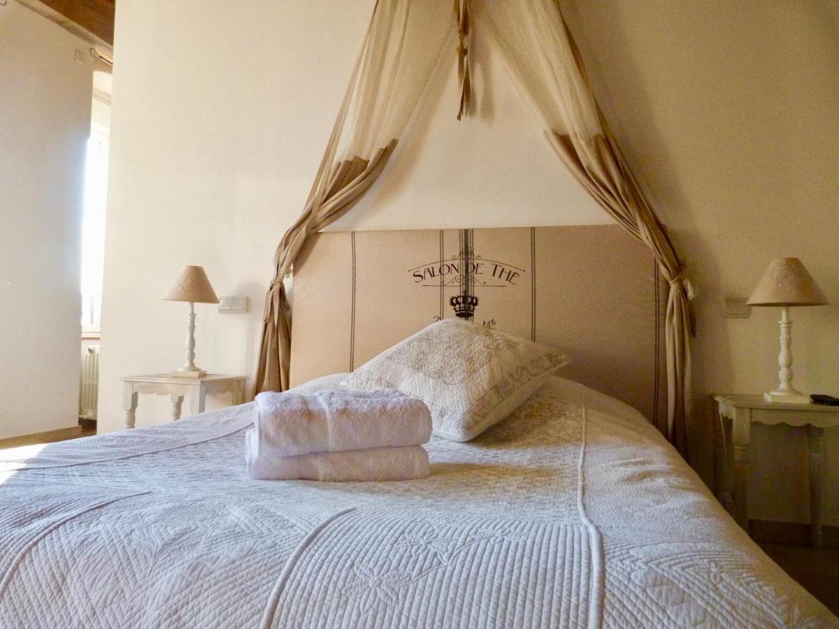 Domaine Du Manoir Bed & Breakfast Les Avenières Екстериор снимка